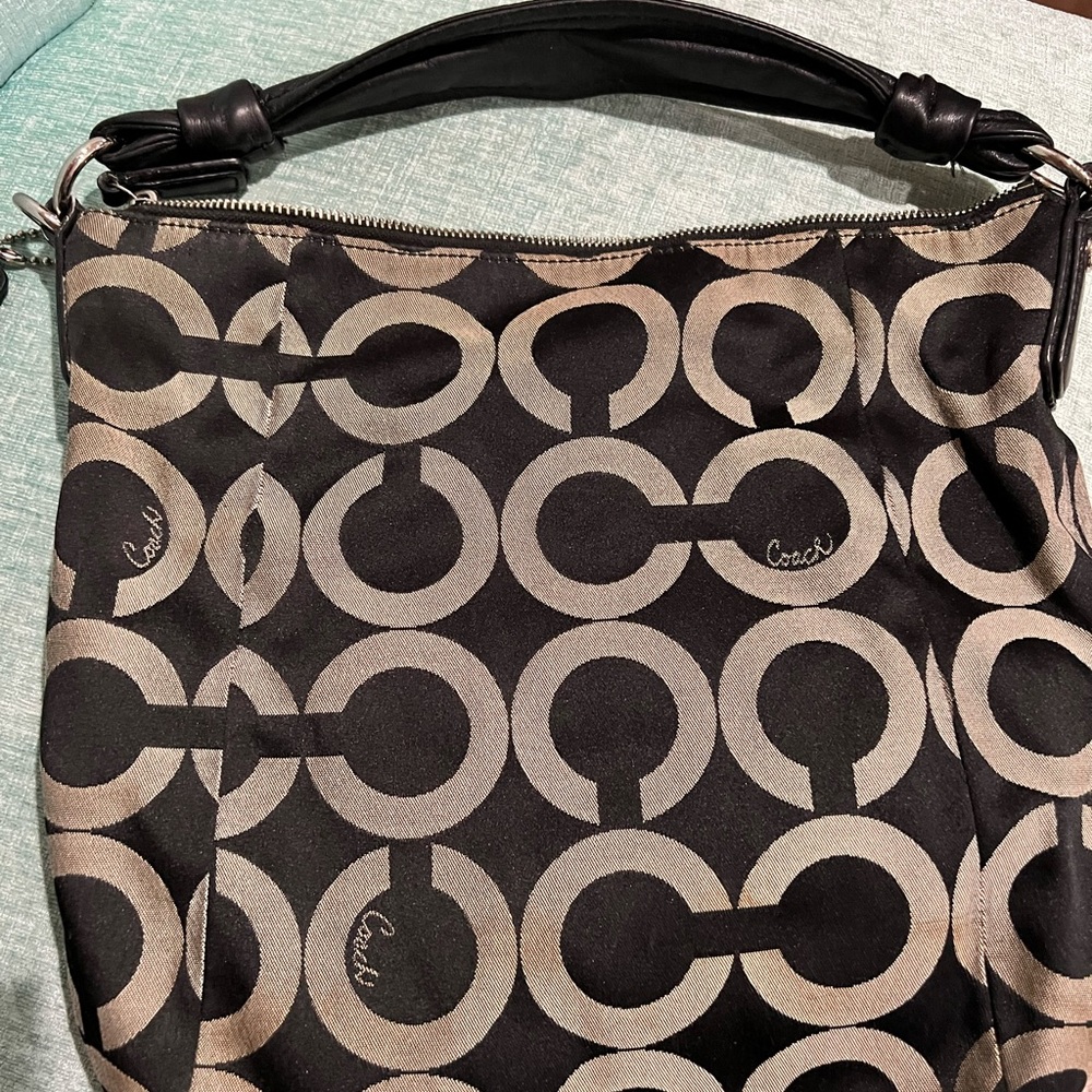 Authentic Coach bag - Picture 2 of 2